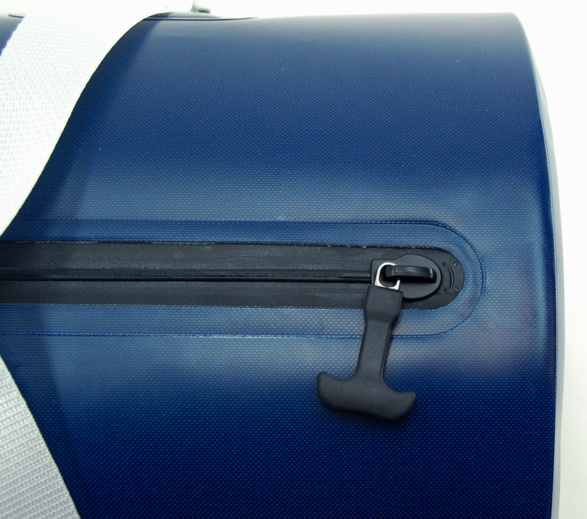 40L Allatoona Waterproof Duffel - zipper closeup